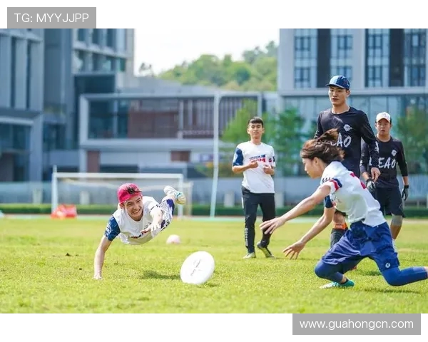 深圳飞盘队在全国飞盘意识排行榜中荣登第六名展现出强劲实力与团队精神 深圳飞盘队在全国飞盘意识排行榜中荣登第六名展现出强劲实力与团队精神
