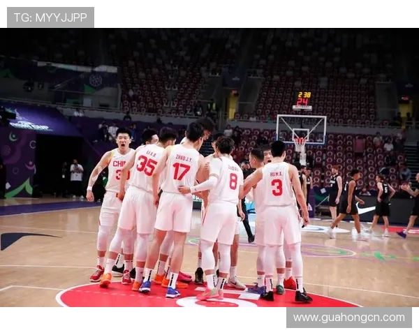 梦5队对阵中国队的精彩较量展现篮球魅力与青春激情