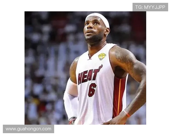 詹姆斯：从篮球传奇到社会影响力的全方位探索与启示