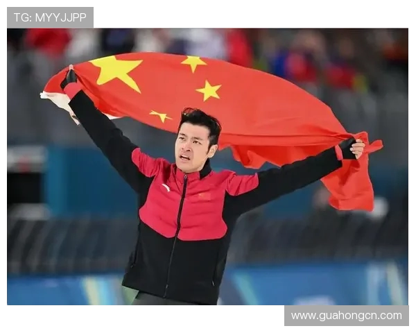 马斯哈德与棉农的激烈对决揭示了足球战术与团队协作的重要性