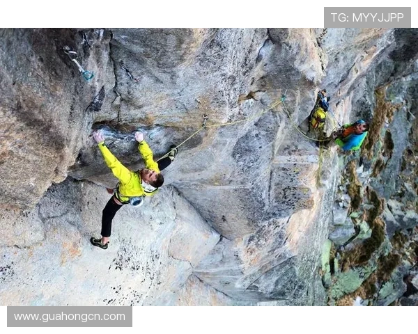 重庆攀岩队灵活性创新高引领全国攀岩新潮流与发展趋势 重庆攀岩队灵活性创新高引领全国攀岩新潮流与发展趋势