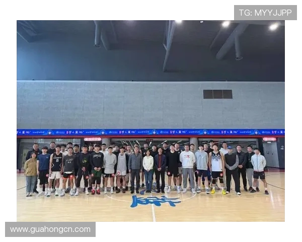 南京篮球队在城市联赛中以88分稳居积分榜首位,争冠形势一片大好