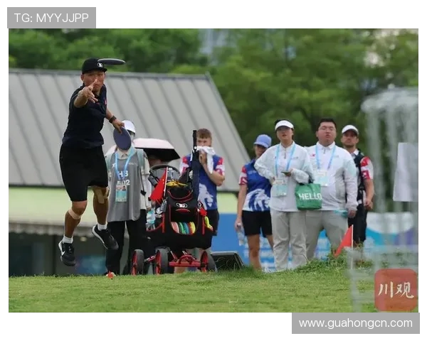 广州飞盘队与杭州飞盘队赛后复盘团队协作的精彩瞬间与经验分享